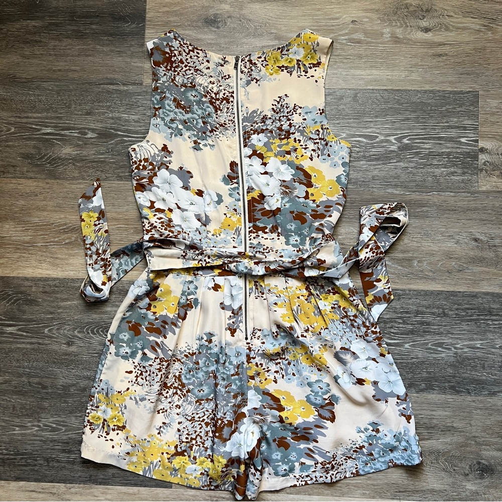 Darling Multicolor Floral Pattern Top - Picture 3 of 6